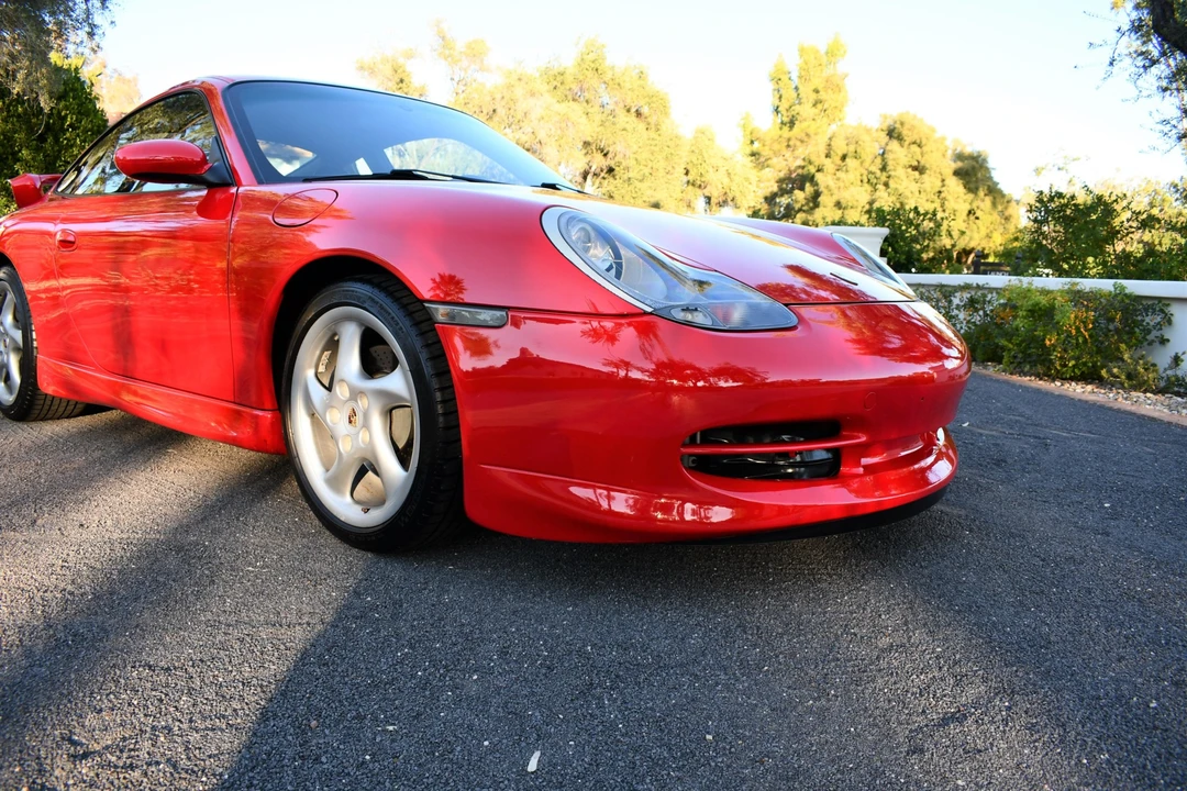 2001 Porsche 996 Carrera - Image 26 of 31