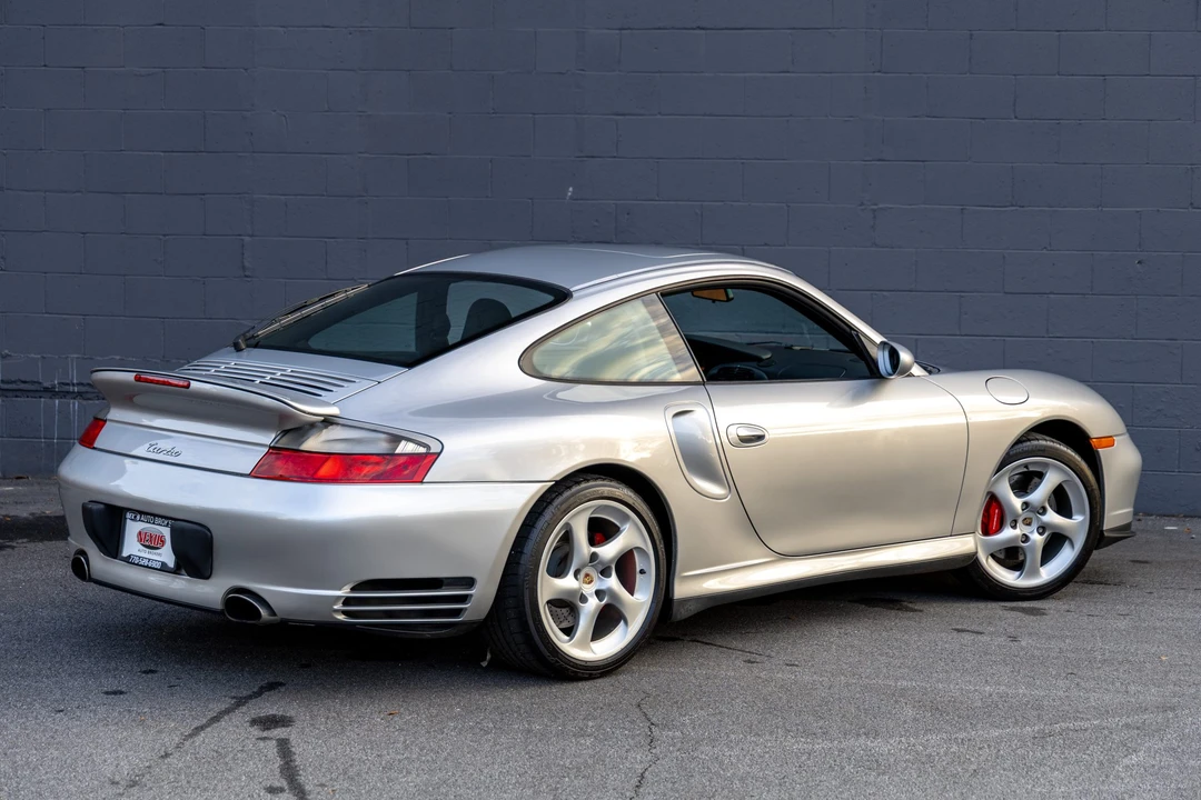 2001 Porsche 996 Turbo - Image 12 of 31