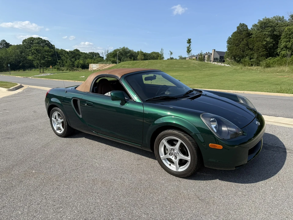 2001 Toyota MR2 Spyder/MR-S - Image 19 of 31