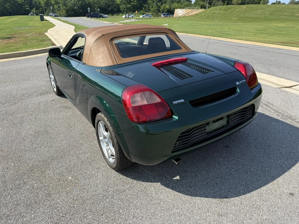 2001 Toyota MR2 Spyder/MR-S - Image 15 of 31