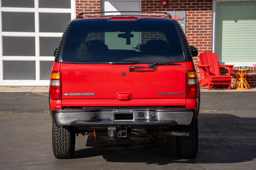 2002 Chevrolet Suburban 9th Gen - Image 13 of 31