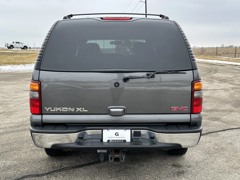 2002 GMC Yukon 2nd Gen - Image 17 of 31