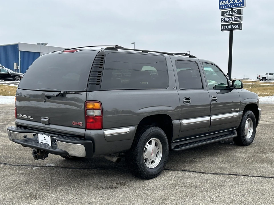 2002 GMC Yukon 2nd Gen - Image 18 of 31