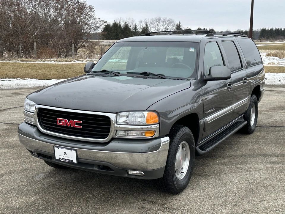 2002 GMC Yukon 2nd Gen - Image 8 of 31