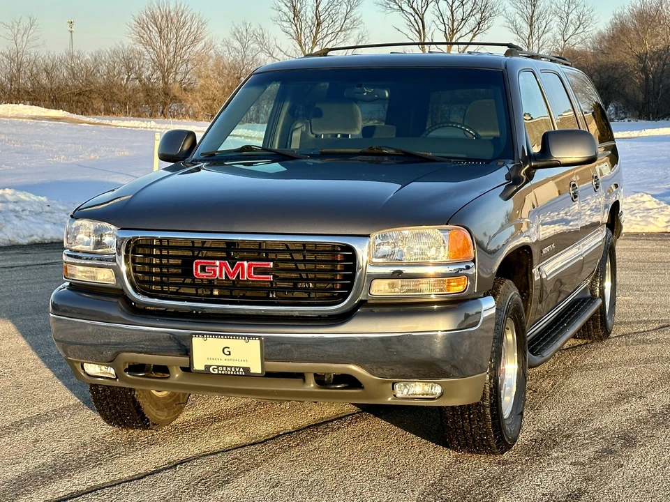 2002 GMC Yukon 2nd Gen - Image 9 of 31