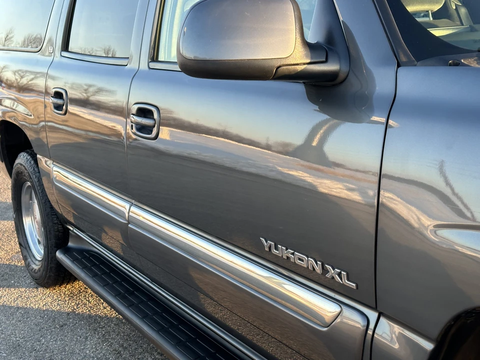 2002 GMC Yukon 2nd Gen - Image 29 of 31