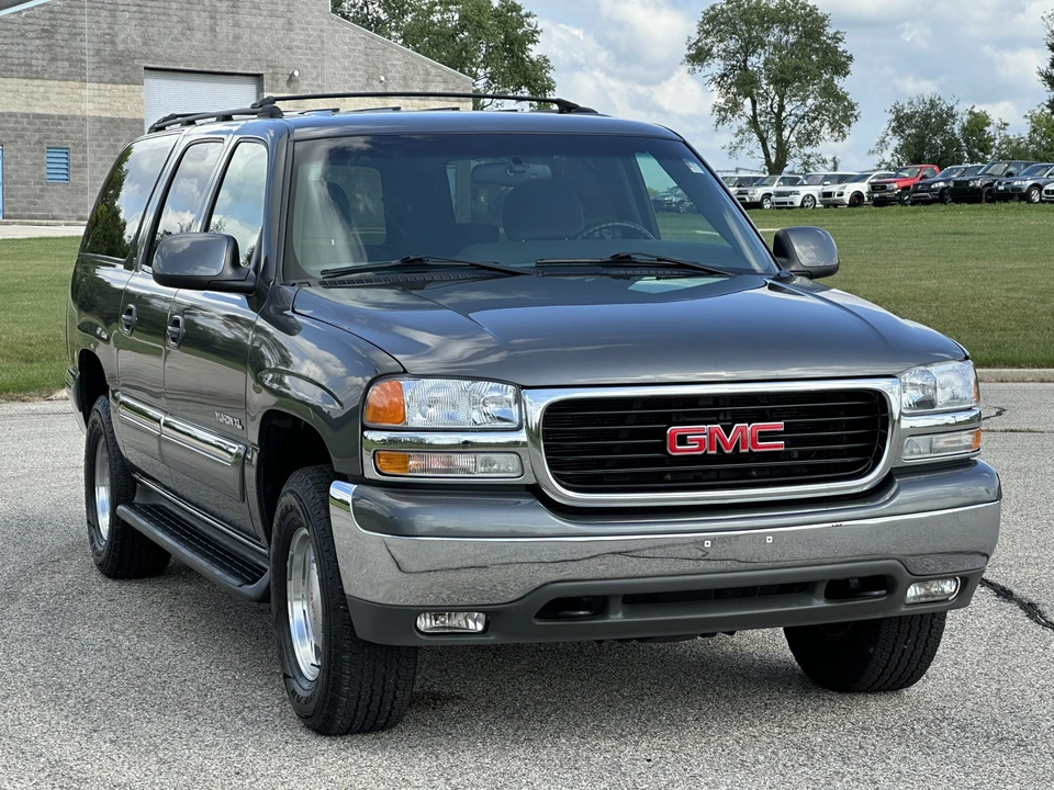 2002 GMC Yukon 2nd Gen - Image 16 of 31