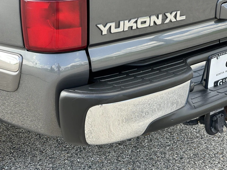 2002 GMC Yukon 2nd Gen - Image 24 of 31