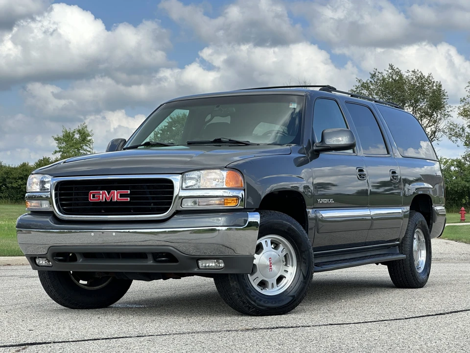 2002 GMC Yukon 2nd Gen - Image 5 of 31
