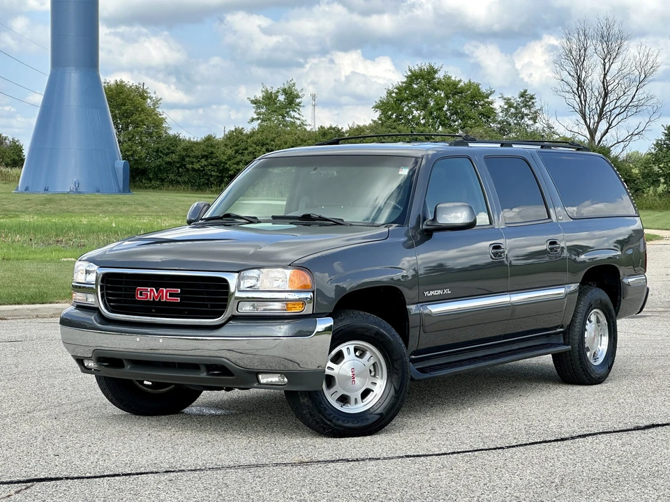 2002 GMC Yukon 2nd Gen - Image 6 of 31