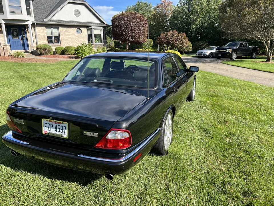 2002 Jaguar X308 XJR - Image 10 of 31