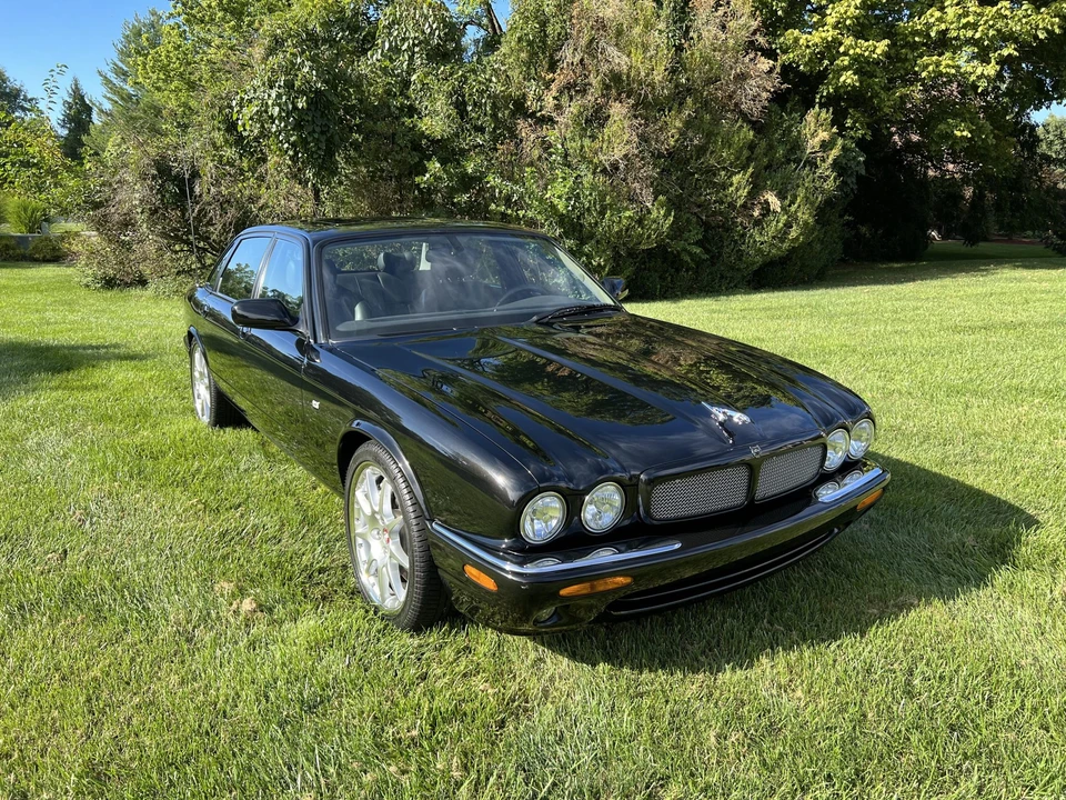 2002 Jaguar X308 XJR - Image 6 of 31