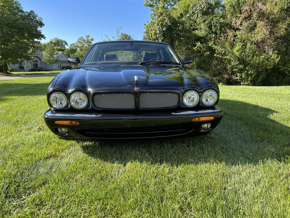 2002 Jaguar X308 XJR - Image 4 of 31
