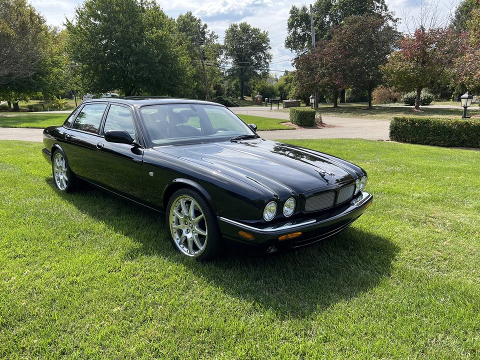 2002 Jaguar X308 XJR - Image 7 of 31