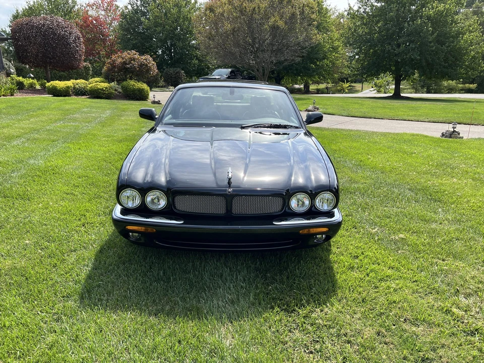 2002 Jaguar X308 XJR - Image 3 of 31