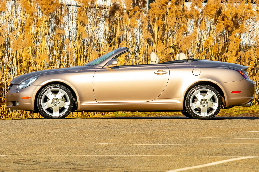 2002 Lexus SC430 - Image 4 of 31