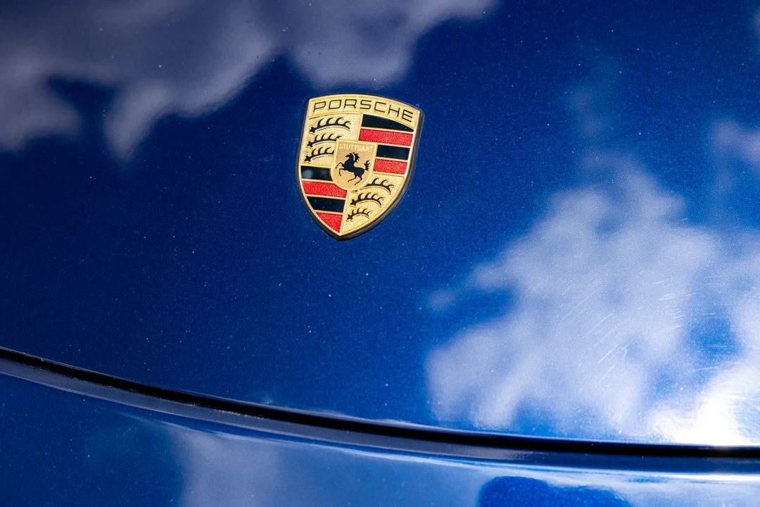 2002 Porsche 996 Carrera - Image 12 of 31