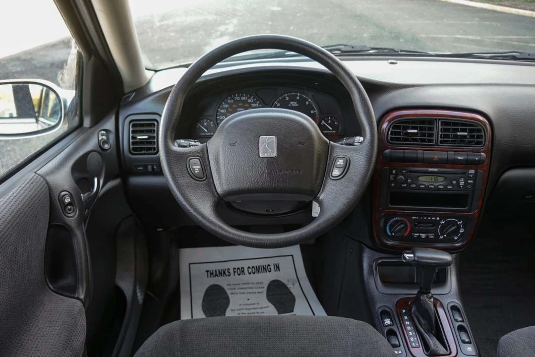 2002 Saturn - Image 31 of 31