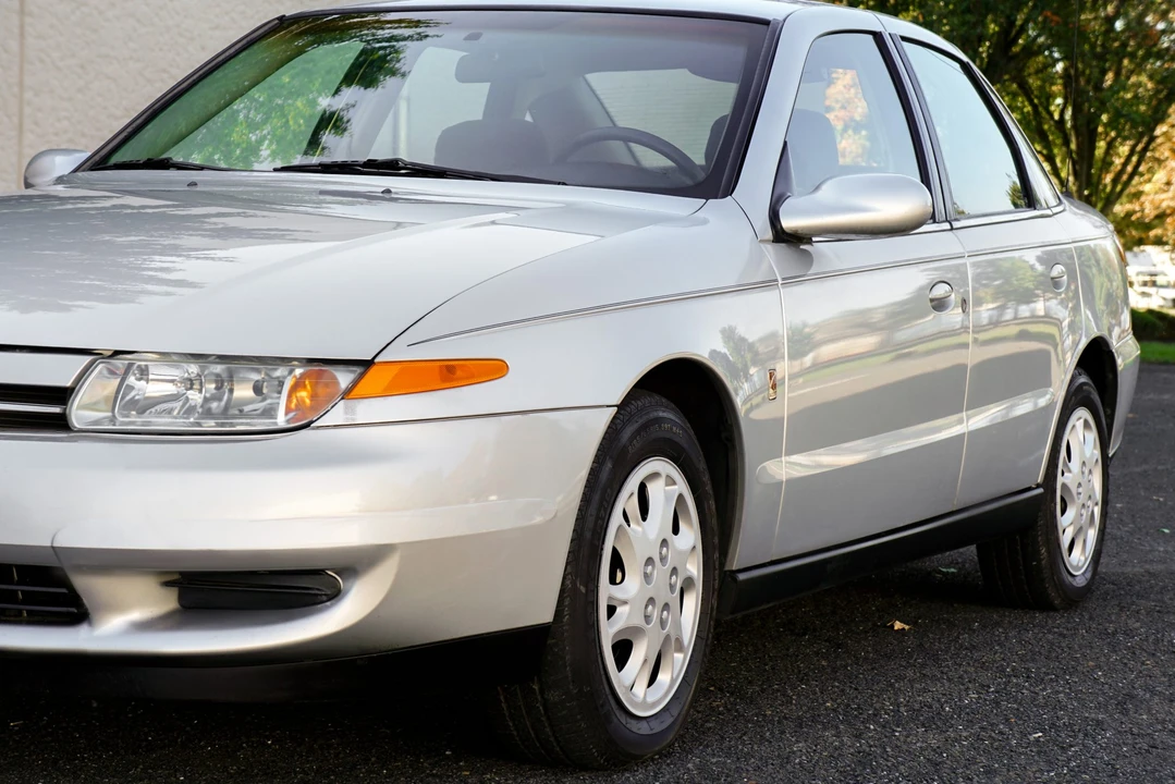 2002 Saturn - Image 15 of 31