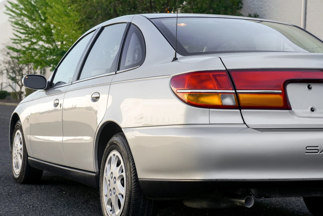 2002 Saturn - Image 19 of 31