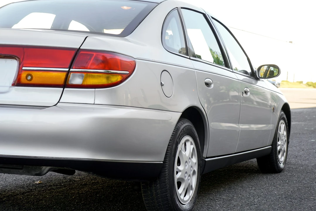 2002 Saturn - Image 22 of 31