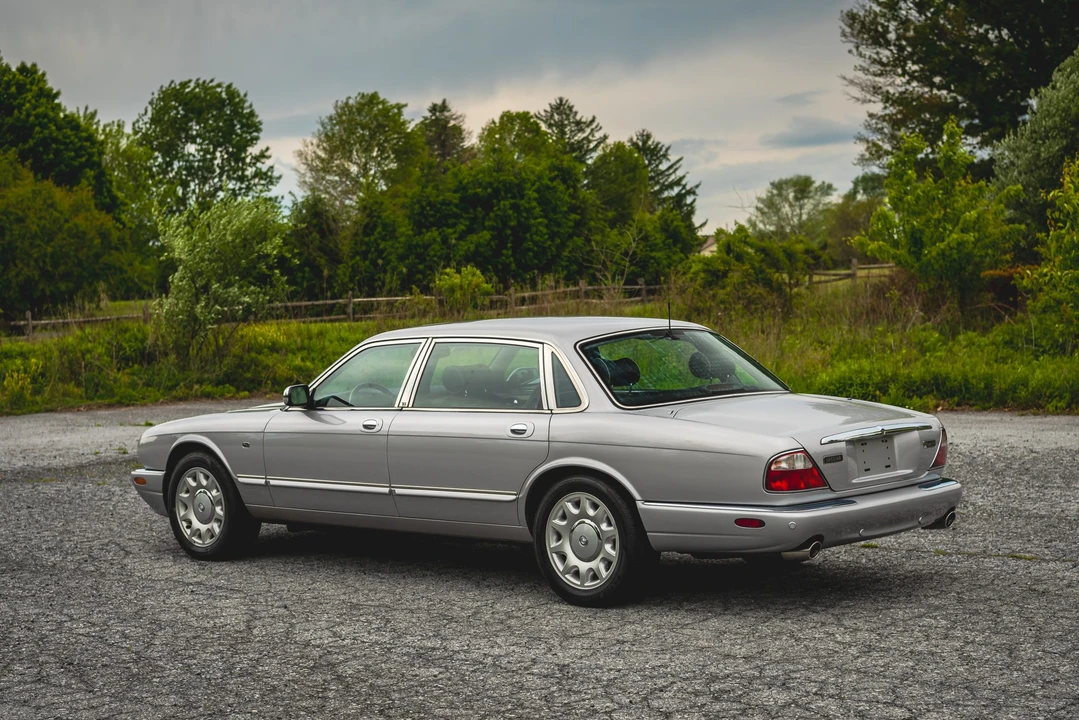 2003 Jaguar X308 XJ - Image 16 of 31