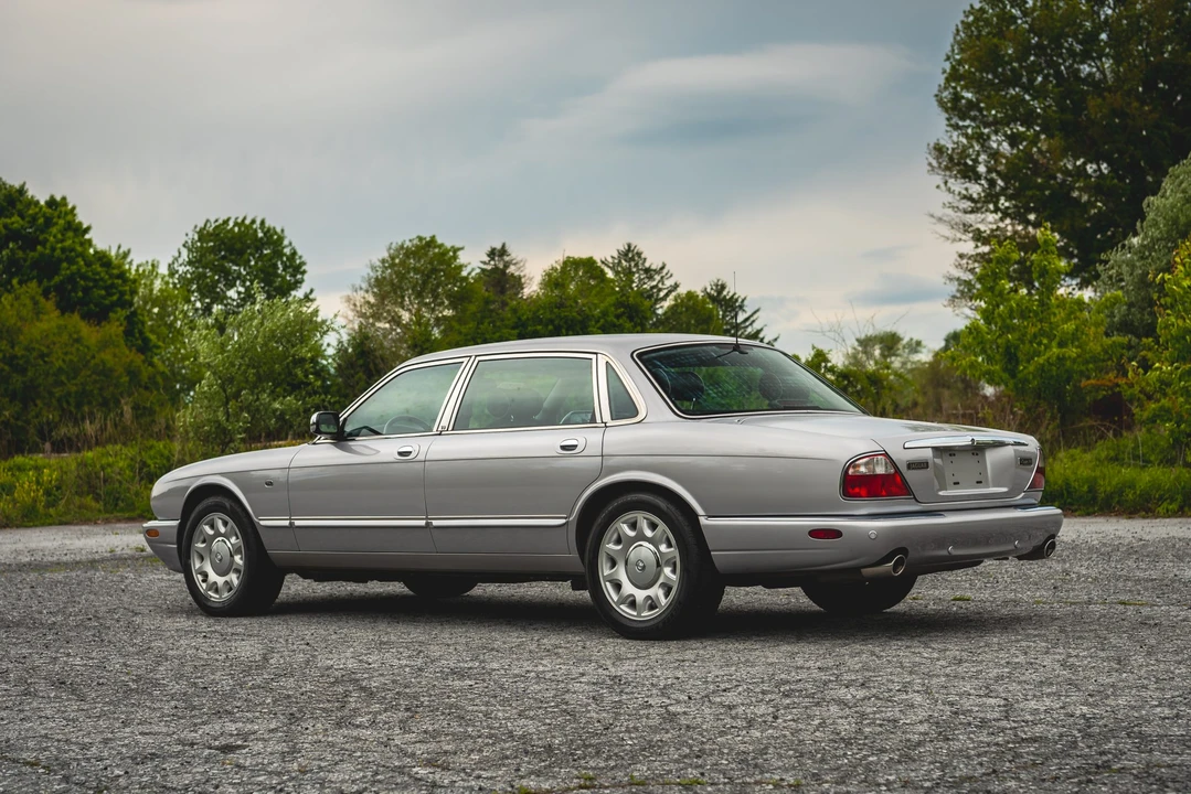 2003 Jaguar X308 XJ - Image 17 of 31