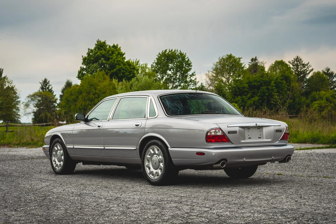 2003 Jaguar X308 XJ - Image 19 of 31