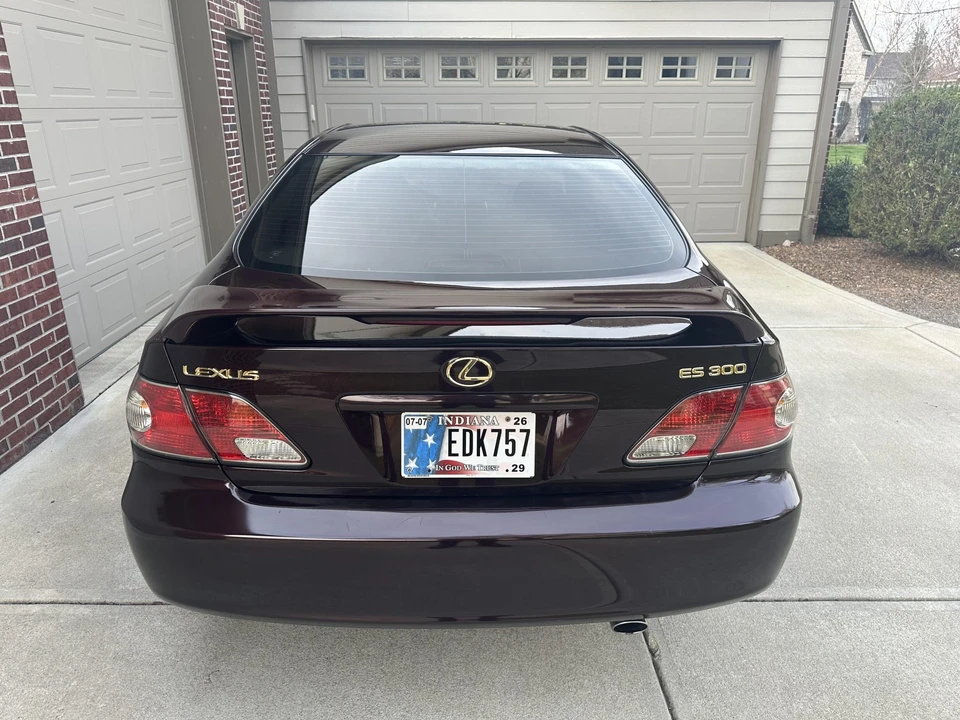 2003 Lexus ES 4th Gen - Image 12 of 31