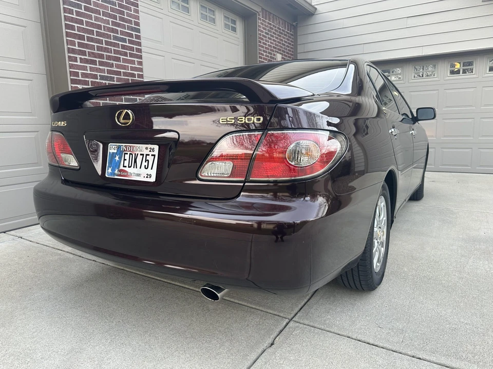 2003 Lexus ES 4th Gen - Image 11 of 31