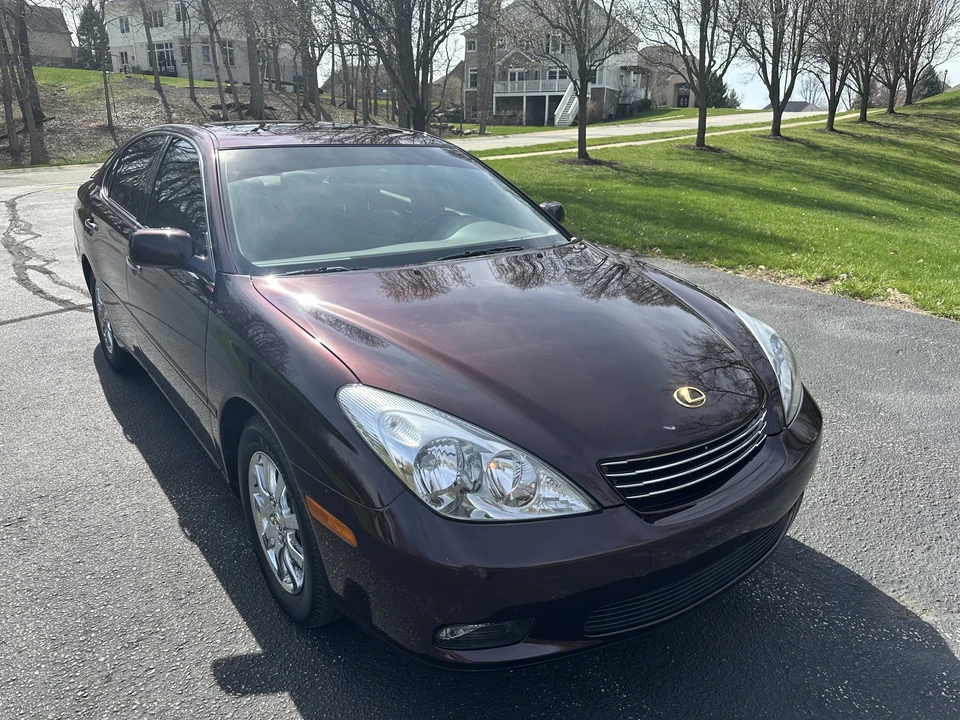 2003 Lexus ES 4th Gen - Image 25 of 31