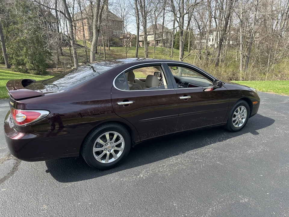 2003 Lexus ES 4th Gen - Image 29 of 31