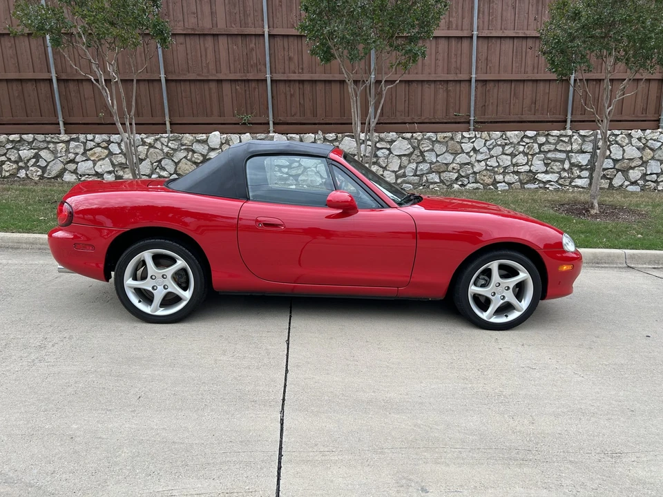2003 Mazda NB MX-5 Miata - Image 11 of 31