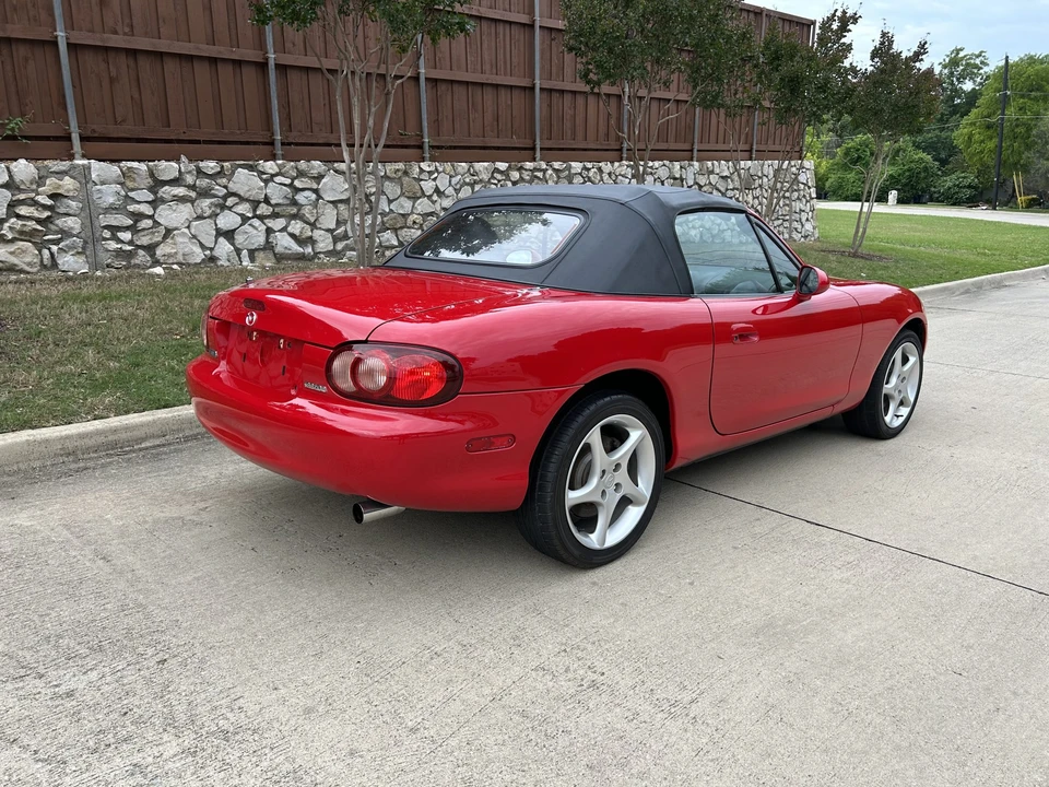 2003 Mazda NB MX-5 Miata - Image 8 of 31