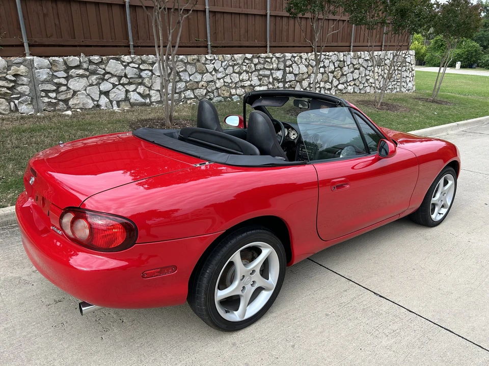 2003 Mazda NB MX-5 Miata - Image 7 of 31