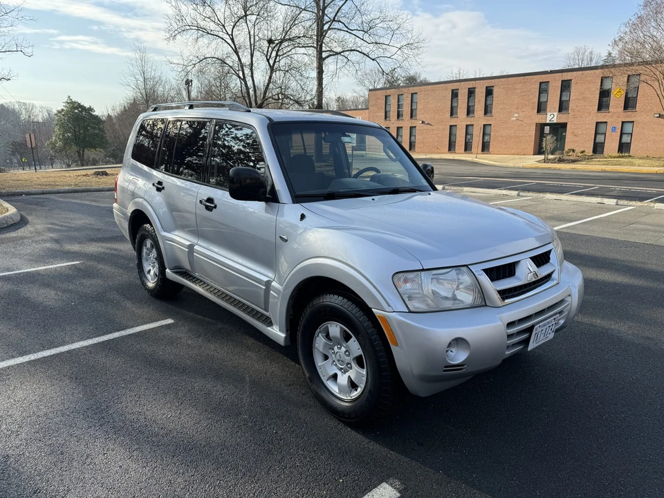 2003 Mitsubishi Pajero/Montero 3rd Gen - Image 4 of 31