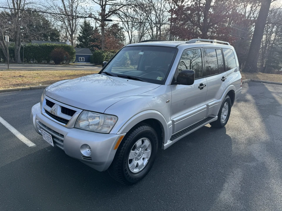 2003 Mitsubishi Pajero/Montero 3rd Gen - Image 2 of 31