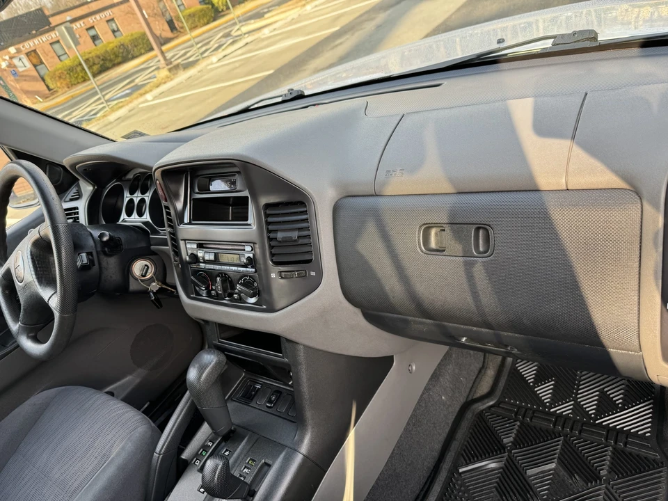 2003 Mitsubishi Pajero/Montero 3rd Gen - Image 19 of 31