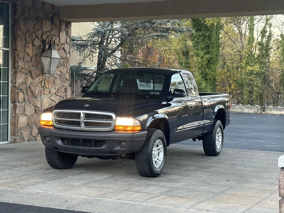 2004 Dodge Dakota 2nd Gen - Image 3 of 31