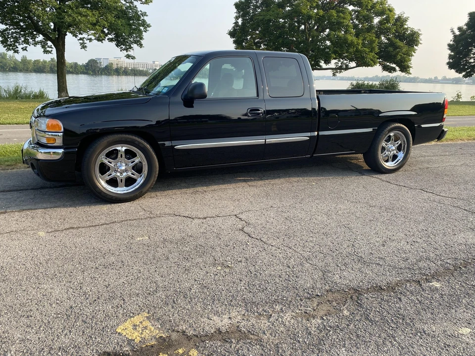 2004 GMC Sierra 2nd Gen - Image 12 of 31