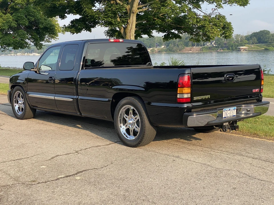 2004 GMC Sierra 2nd Gen - Image 14 of 31