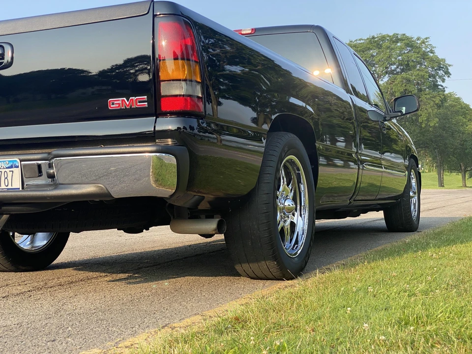 2004 GMC Sierra 2nd Gen - Image 17 of 31