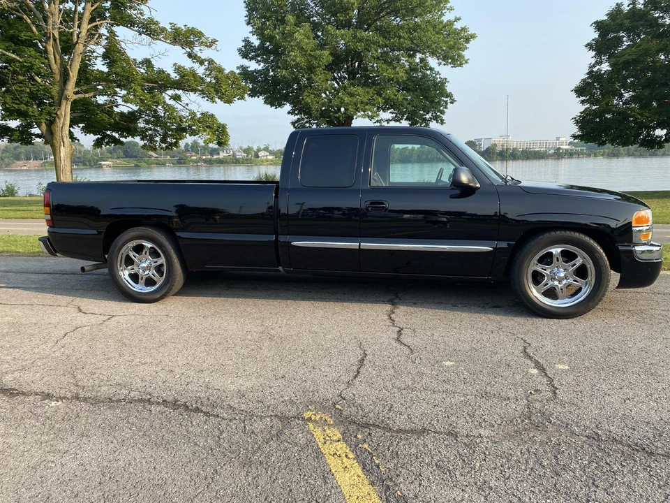 2004 GMC Sierra 2nd Gen - Image 19 of 31