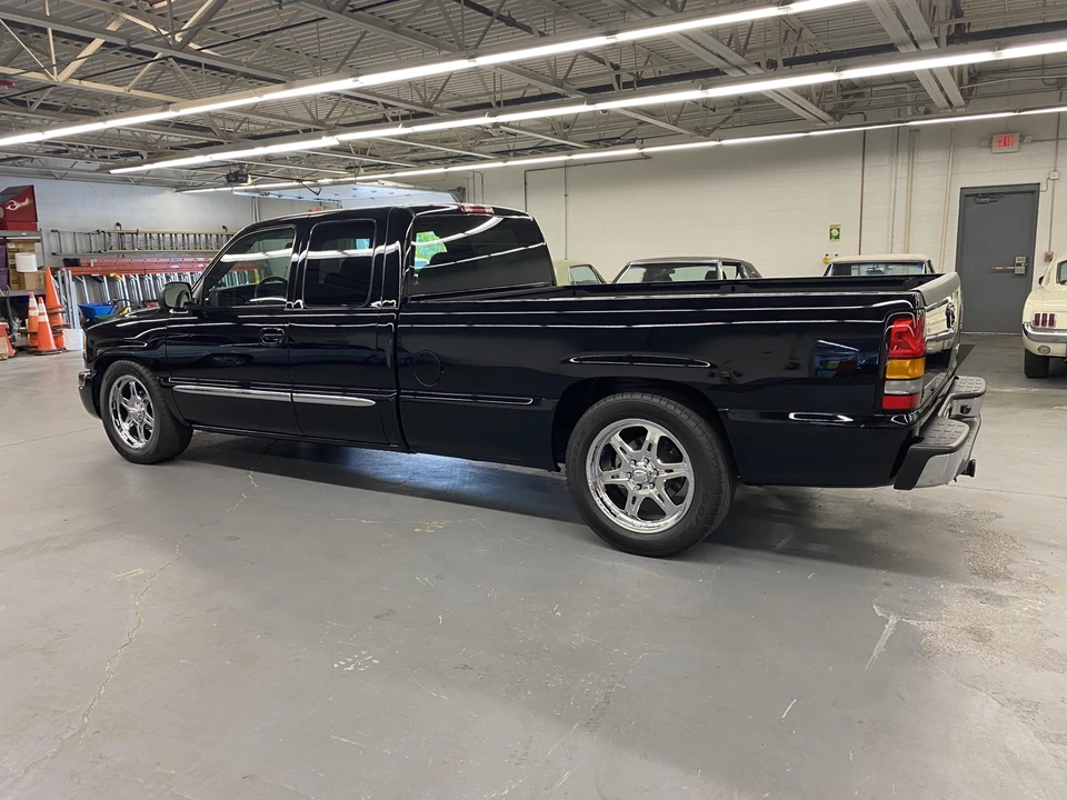 2004 GMC Sierra 2nd Gen - Image 31 of 31