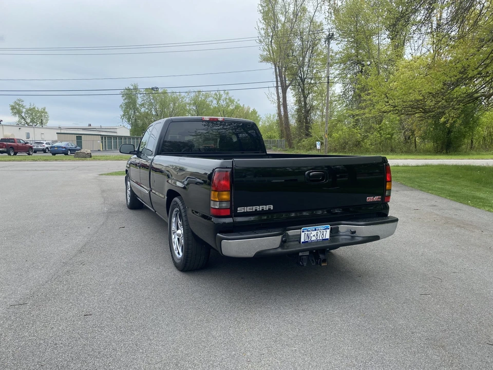 2004 GMC Sierra 2nd Gen - Image 25 of 31