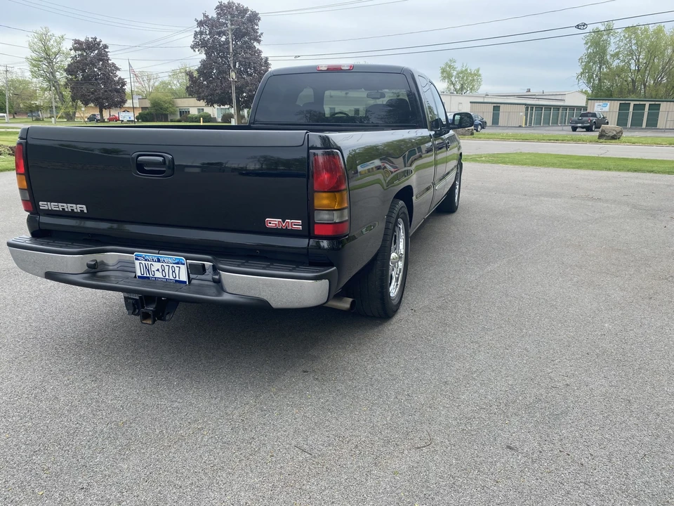 2004 GMC Sierra 2nd Gen - Image 26 of 31