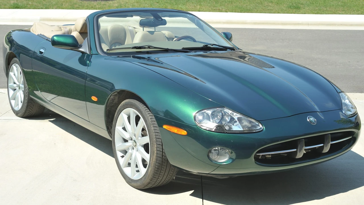 2004 Jaguar X100 XK8 - Image 20 of 31