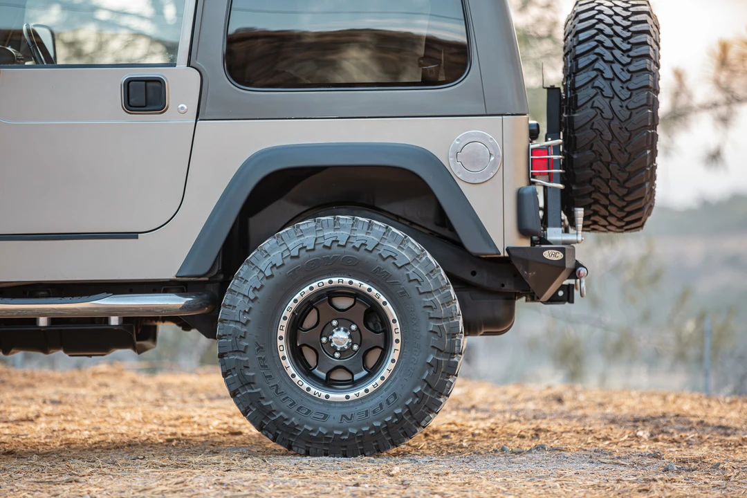 2004 Jeep TJ Wrangler - Image 19 of 31