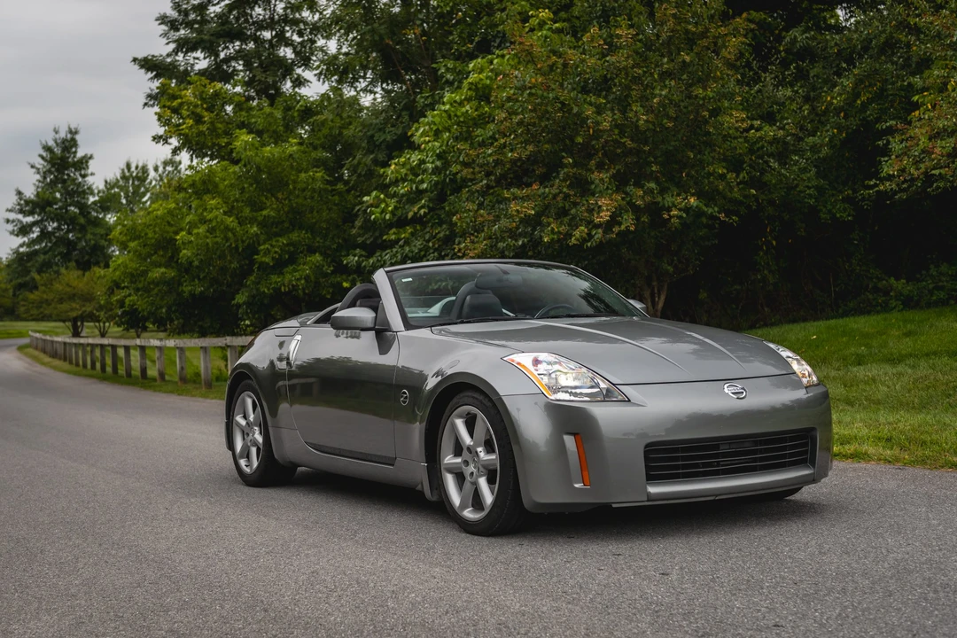 2004 Nissan 350Z 5th Gen - Image 2 of 31