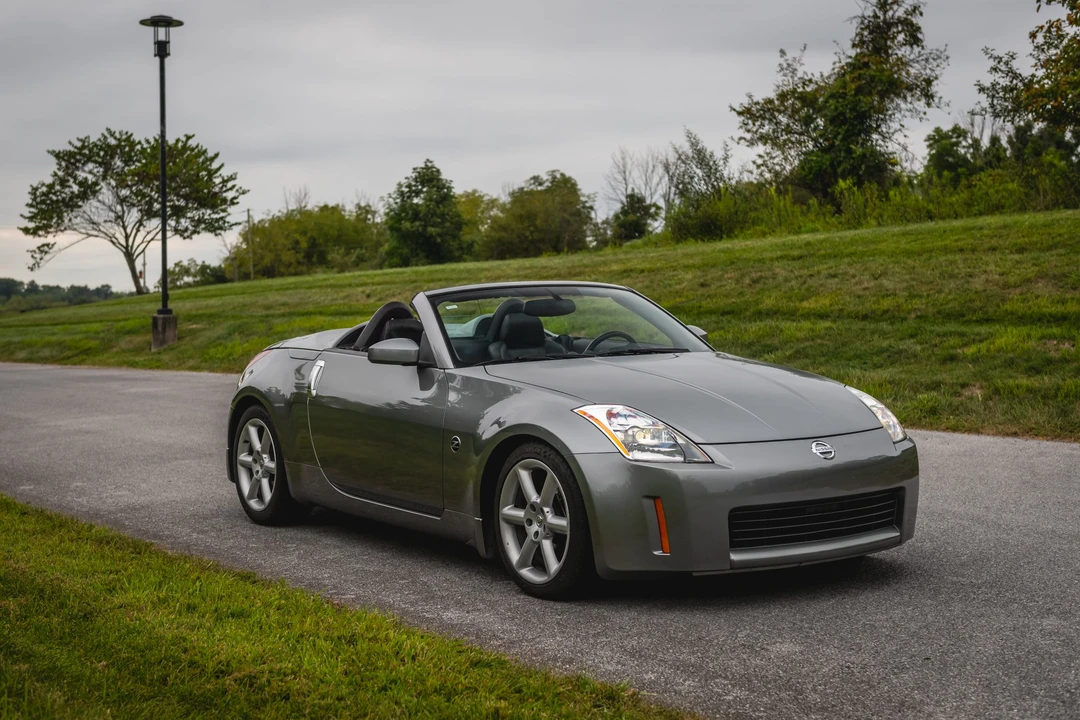 2004 Nissan 350Z 5th Gen - Image 3 of 31